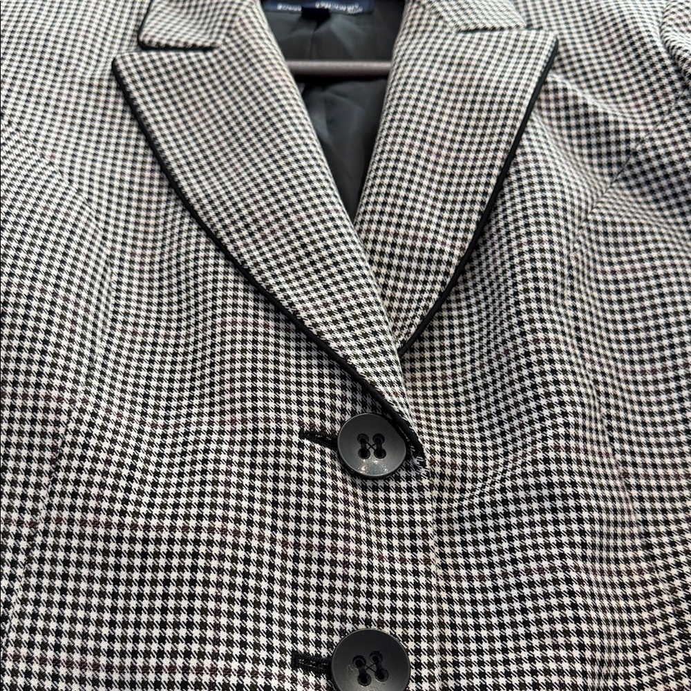 Vintage Fitted Tailored Blazer | Office to Night - Picture 11 of 11